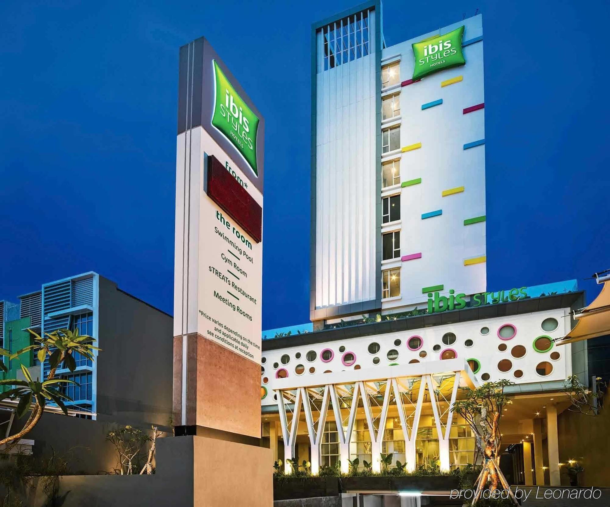 Hotel Ibis Styles Malang Exterior foto