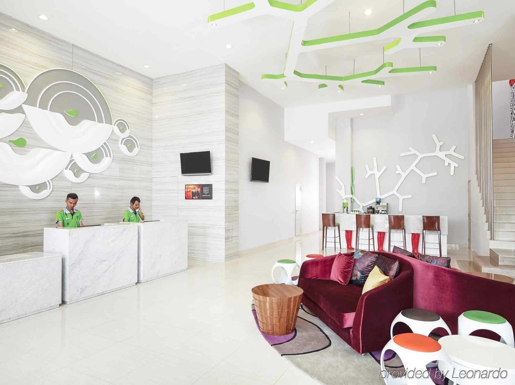 Hotel Ibis Styles Malang Exterior foto