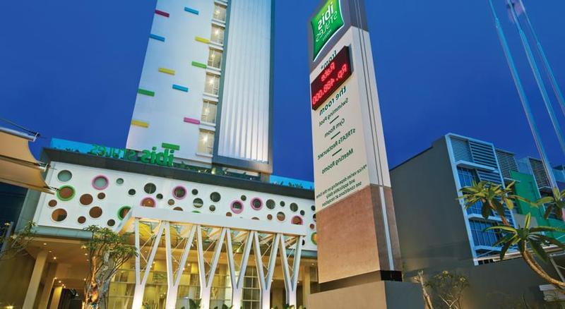 Hotel Ibis Styles Malang Exterior foto